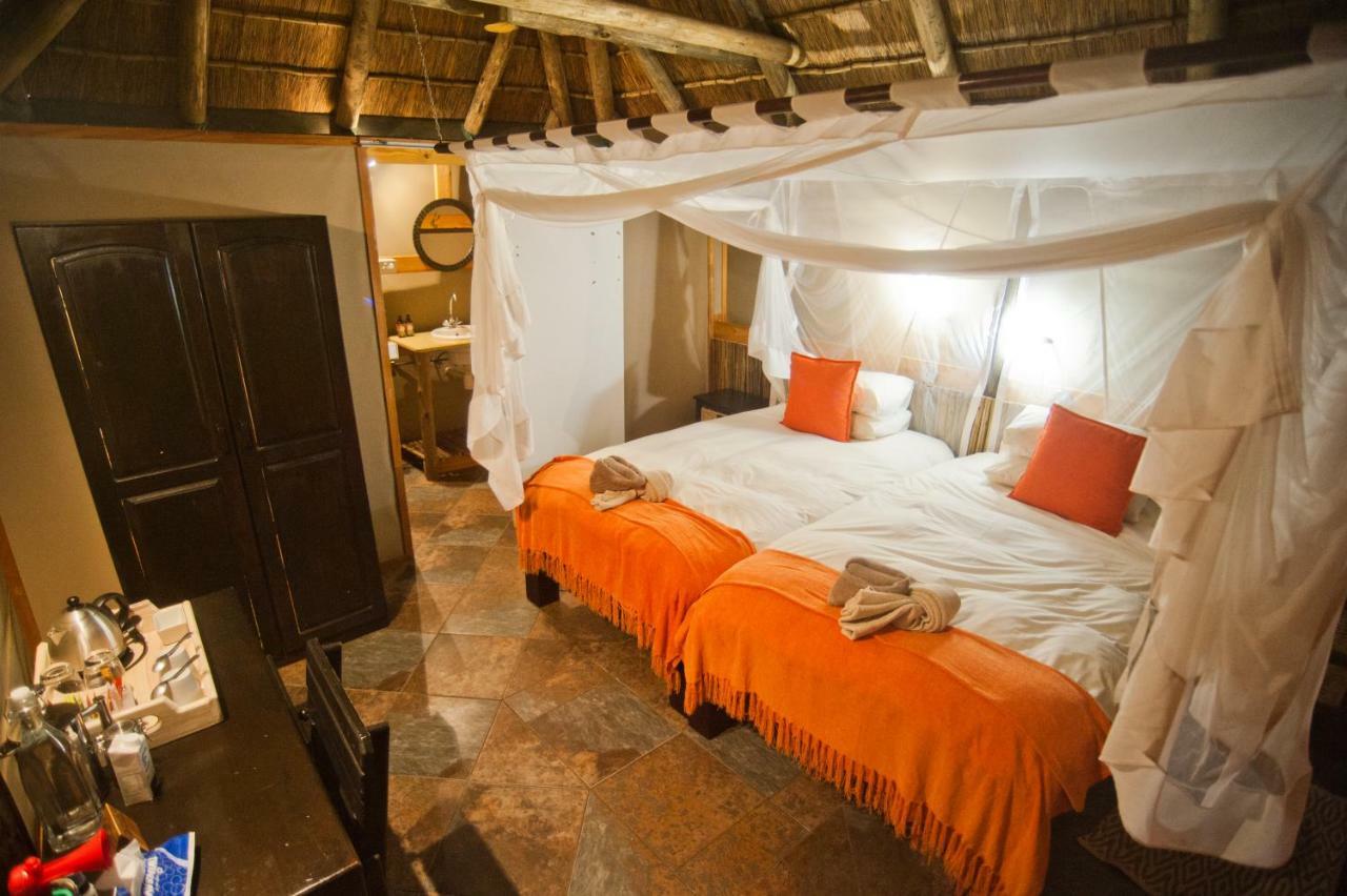 Omarunga Epupa-Falls Camp Екстер'єр фото